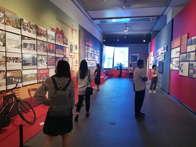 省工信廳組織參觀黨史學(xué)習(xí)教育主題檔案文獻(xiàn)展，感悟百年風(fēng)華