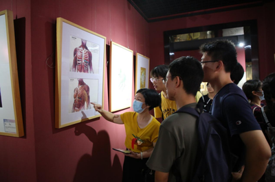 2021媒介中的插圖——全國首屆醫(yī)學(xué)插圖展于湘南學(xué)院盛大開幕